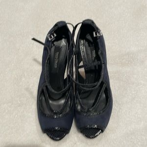 Black and white market high heels size 7M in very good condition